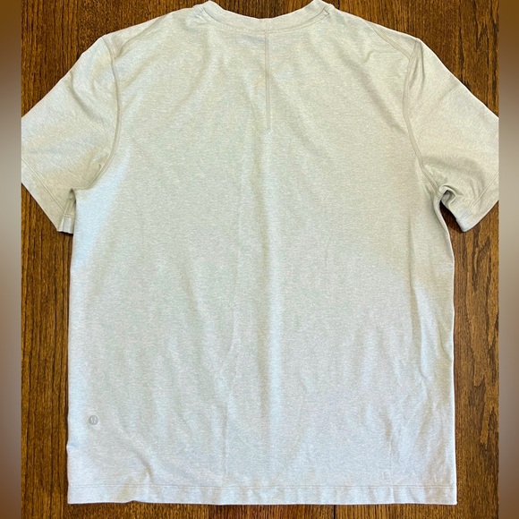 🍋Lululemon Cottony Soft Crew Tee - Picture 1 of 6